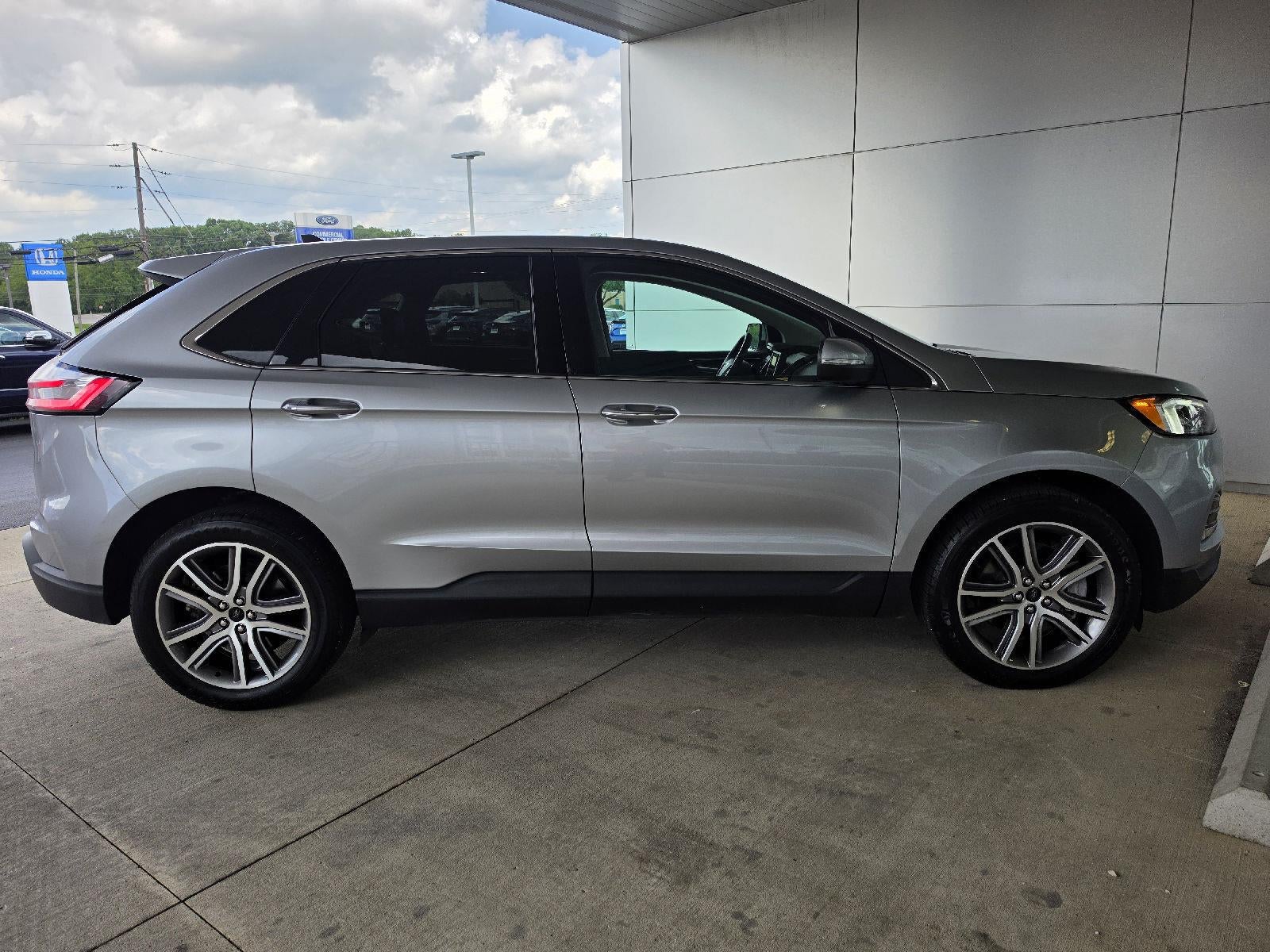 2023 Ford Edge Titanium