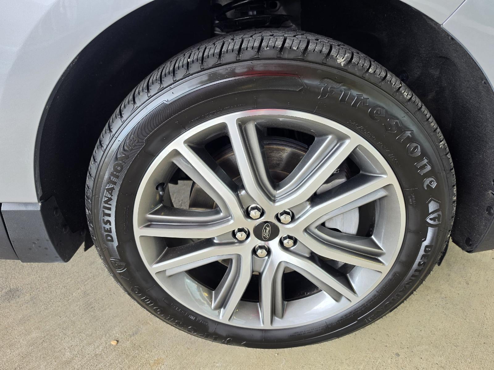 2023 Ford Edge Titanium
