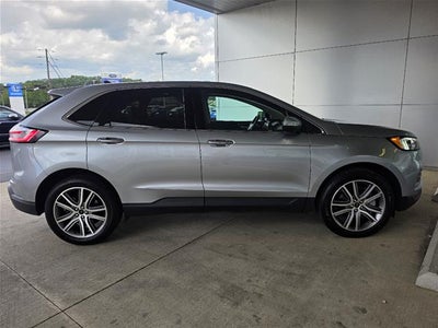 2023 Ford Edge Titanium