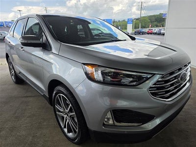 2023 Ford Edge Titanium
