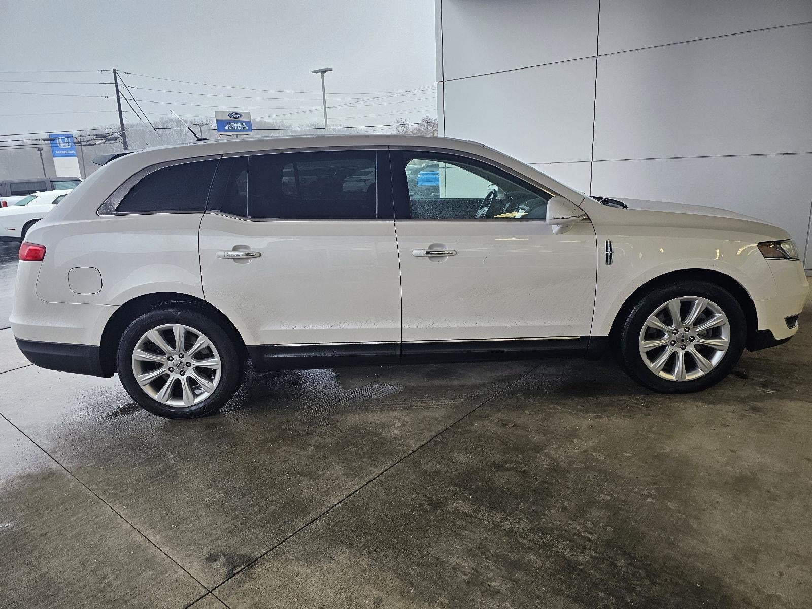 2016 Lincoln MKT EcoBoost