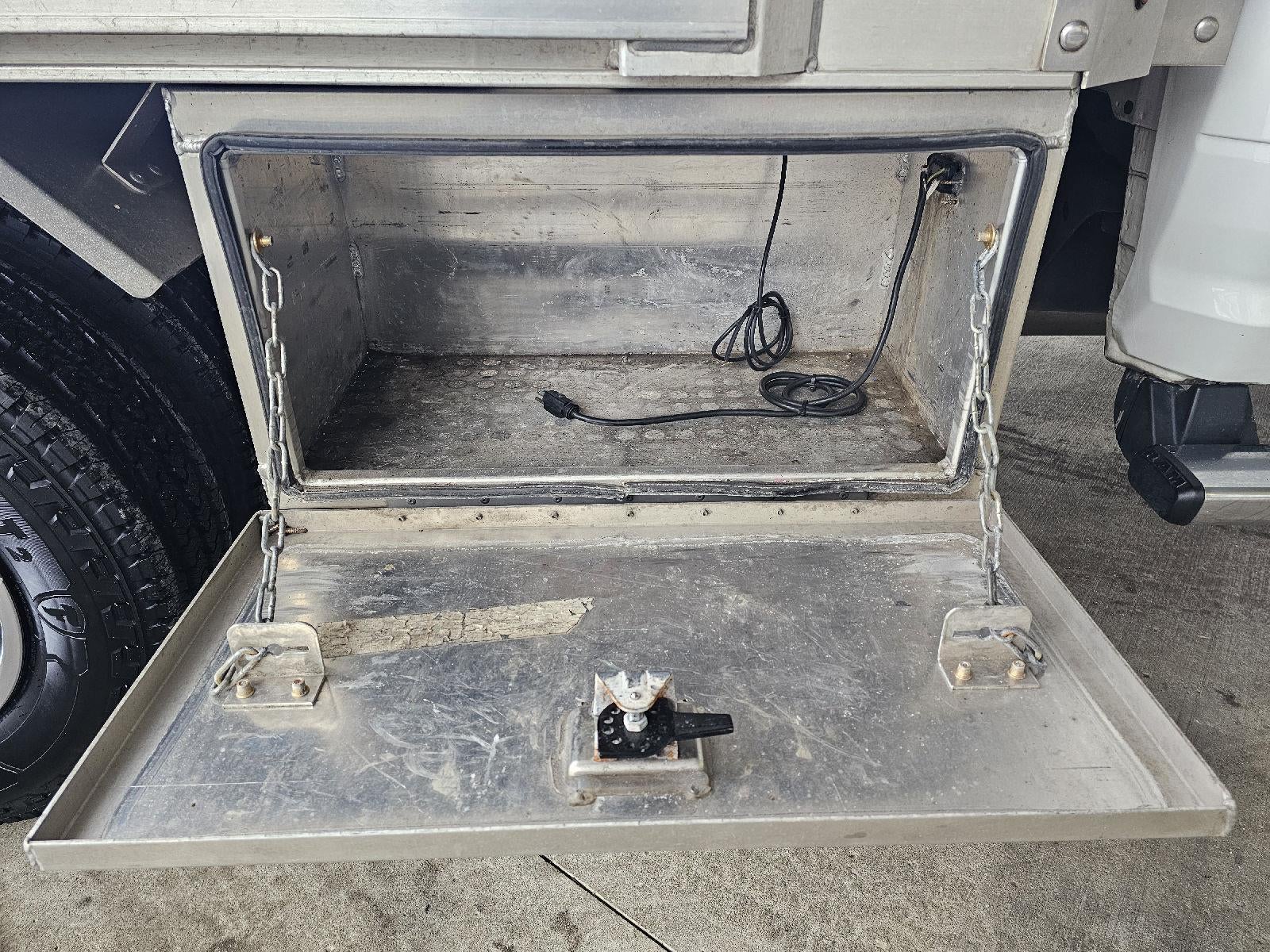 2021 RAM 3500 Aluminum Flatbed Tradesman