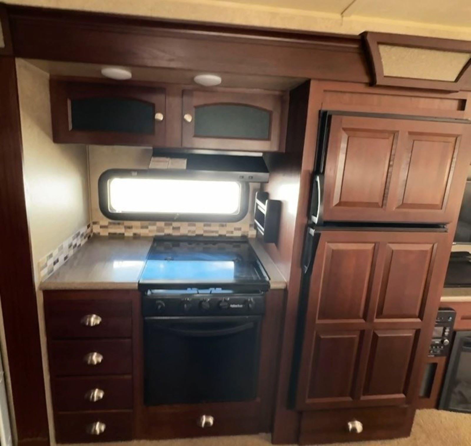 2016 ROCKWOOD WINDJAMMER Base