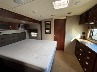 2016 ROCKWOOD WINDJAMMER Base