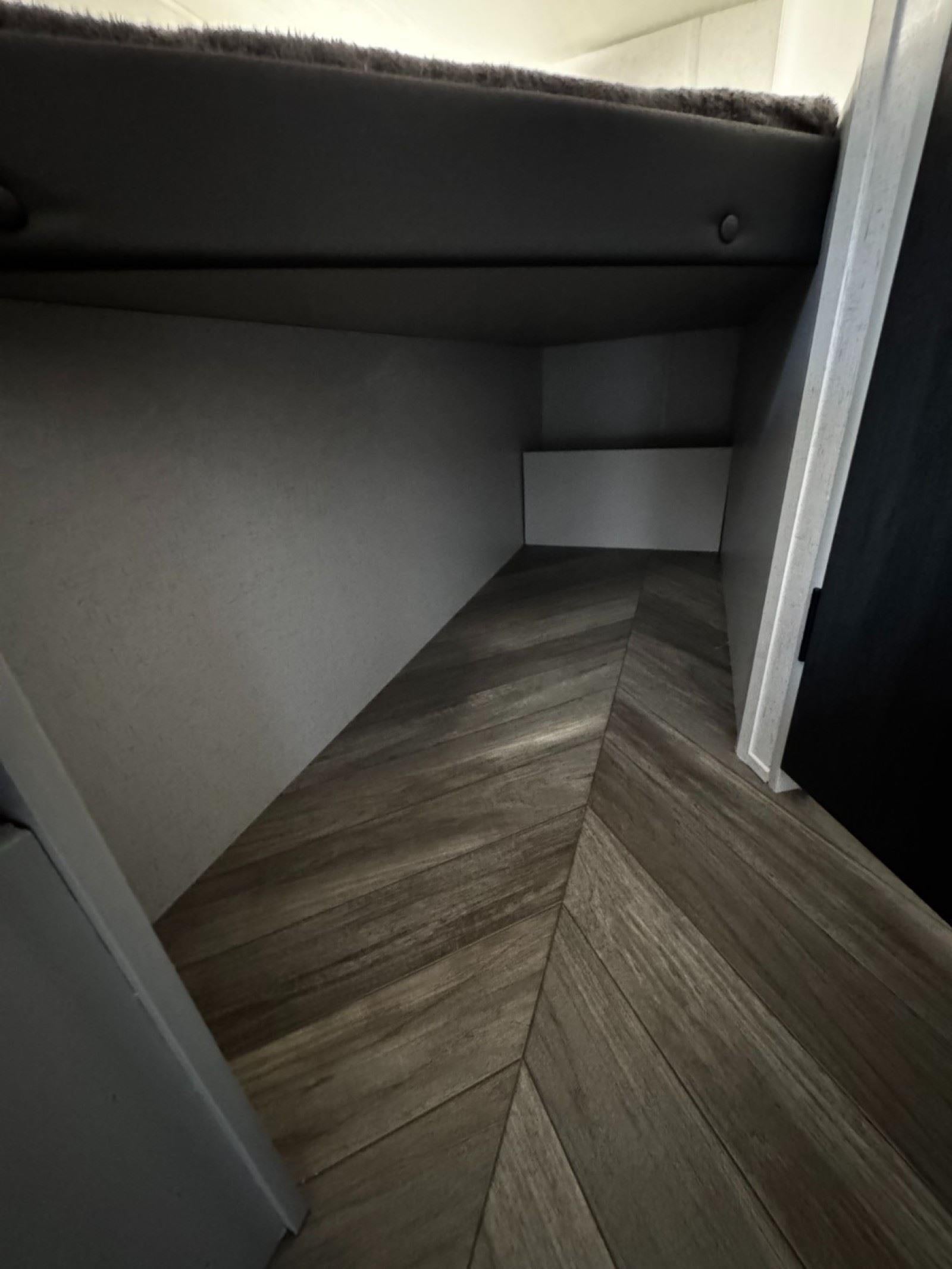 2022 FOREST RIVER SALEM Base