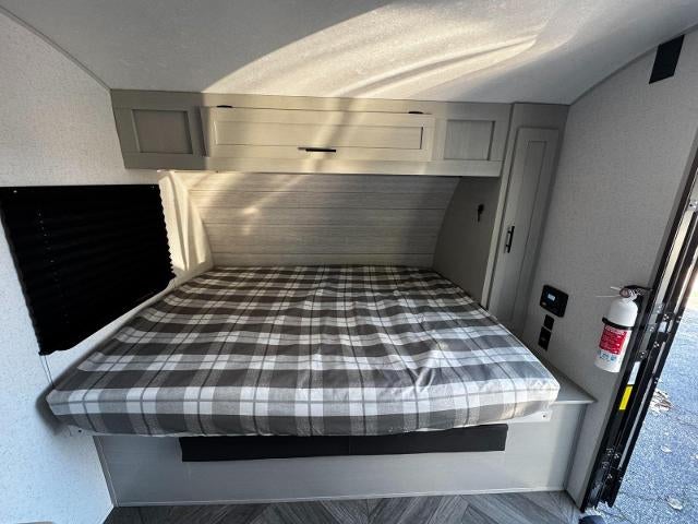 2022 FOREST RIVER SALEM Base