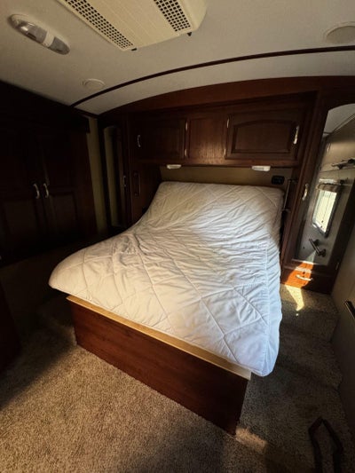 2015 KEYSTONE 316RL Base