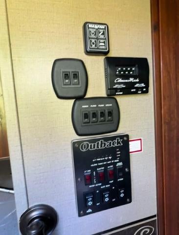 2015 KEYSTONE 316RL Base