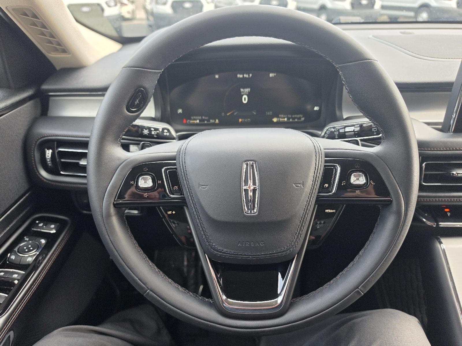 2023 Lincoln Aviator Standard