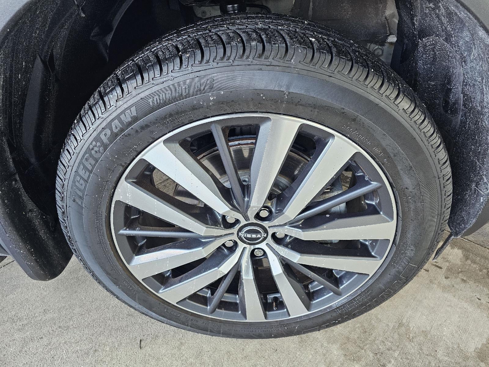 2022 Nissan Pathfinder Platinum