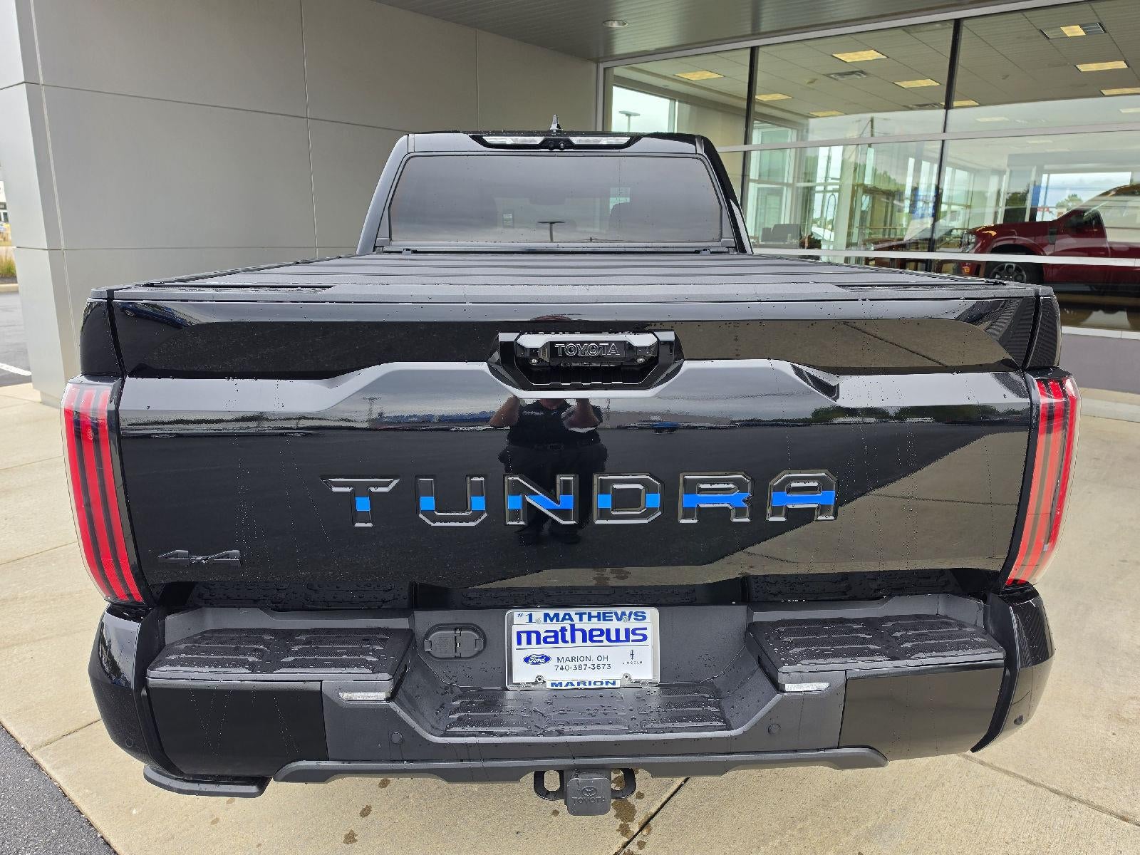 2023 Toyota Tundra Platinum HV