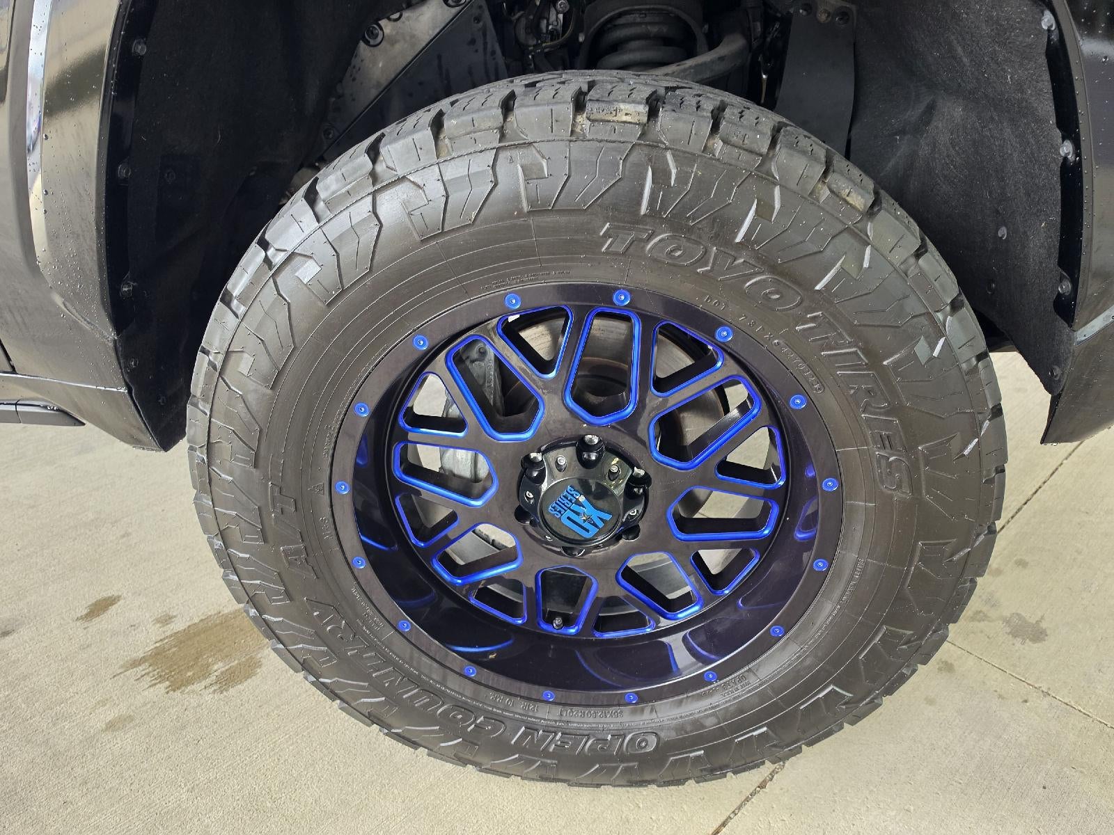 2023 Toyota Tundra Platinum HV