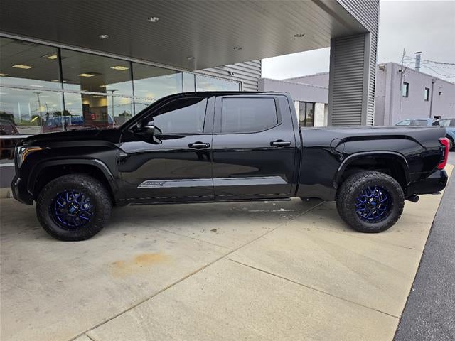 2023 Toyota Tundra Platinum HV