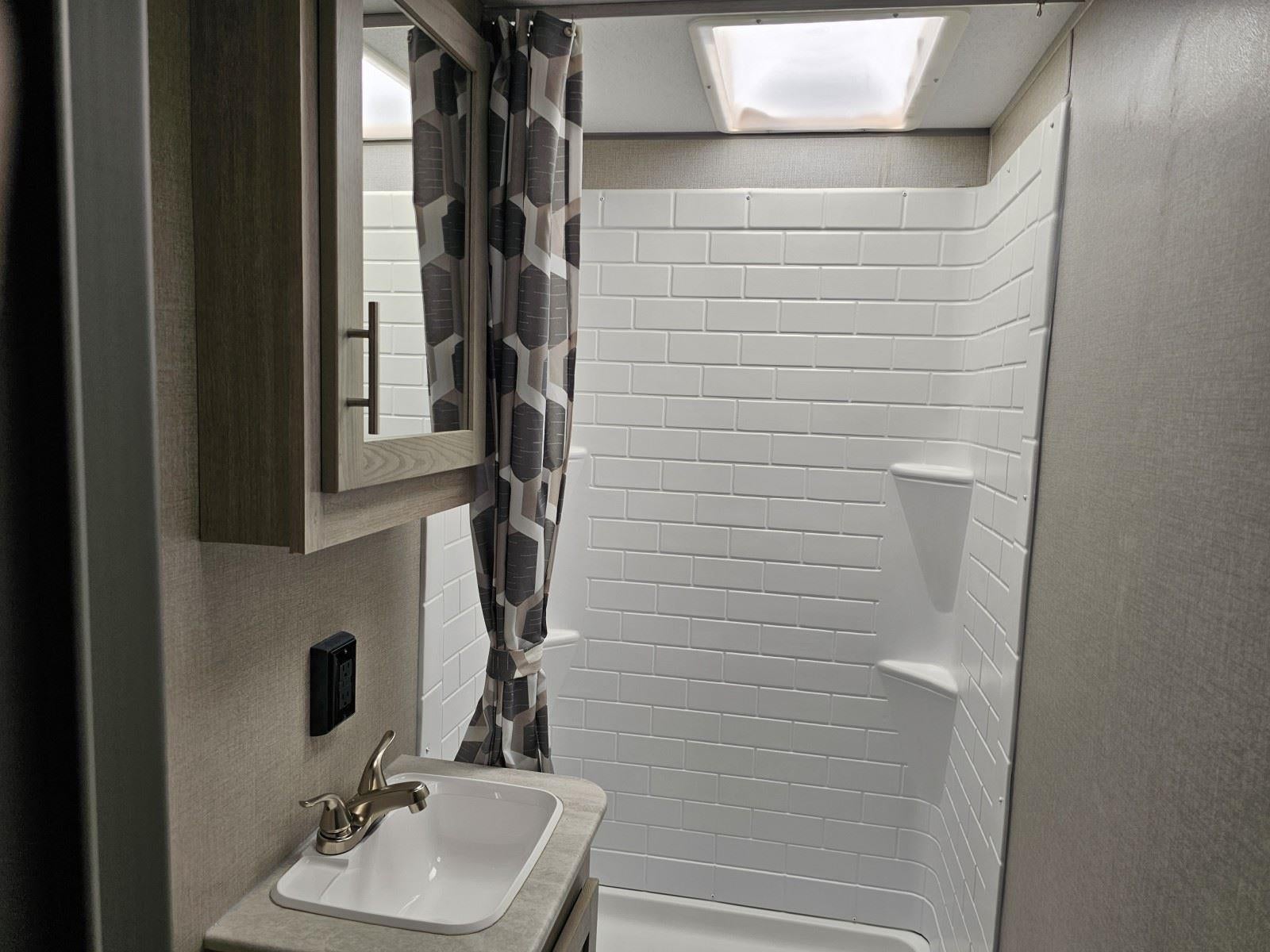 2023 COACHMEN CATALINA Base