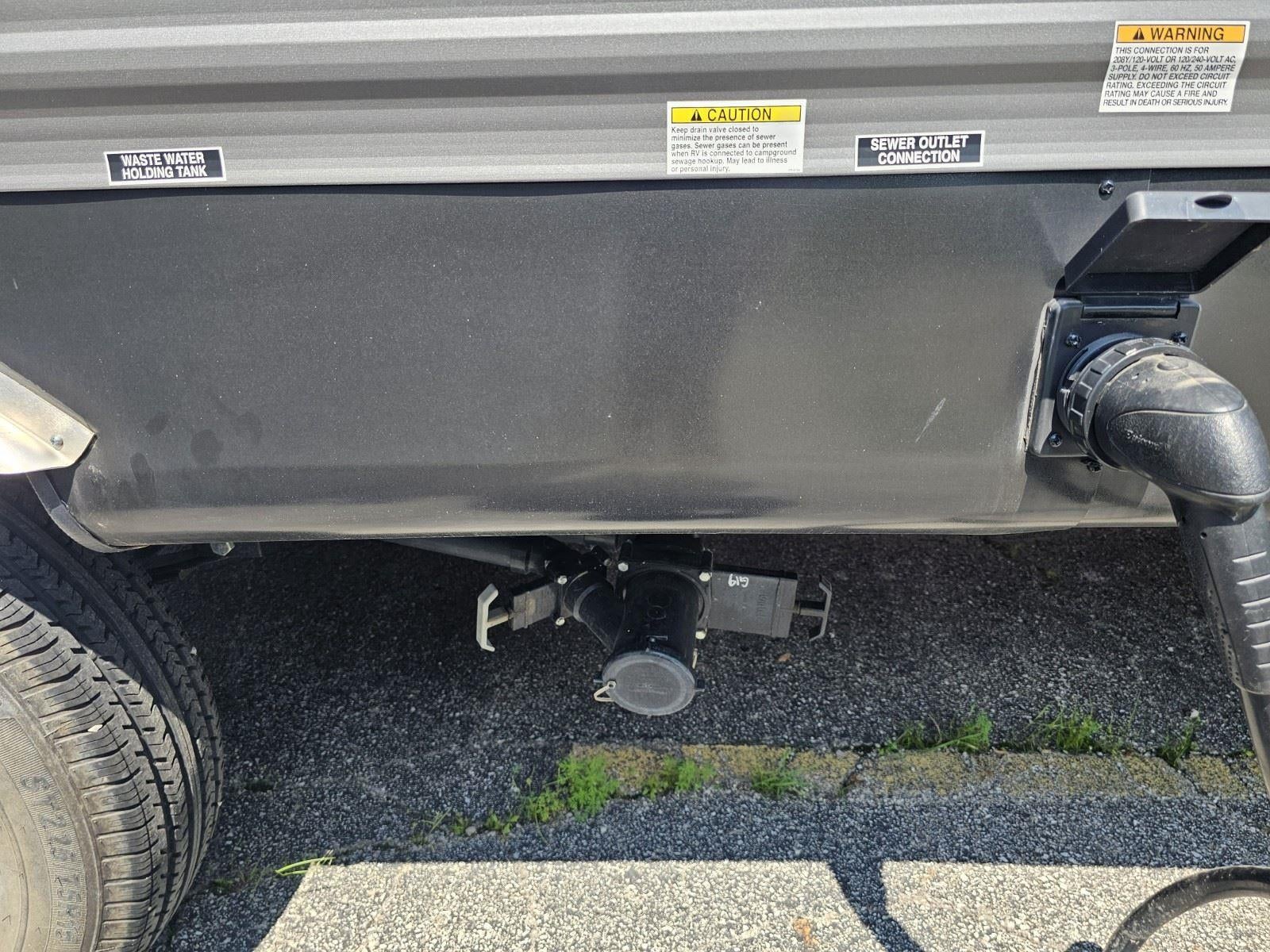 2023 COACHMEN CATALINA Base