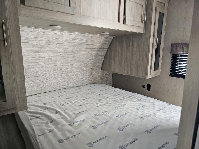 2023 COACHMEN CATALINA Base