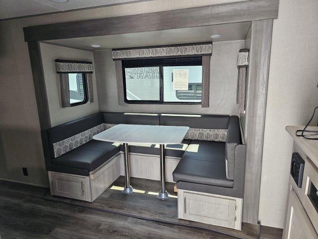 2023 COACHMEN CATALINA Base