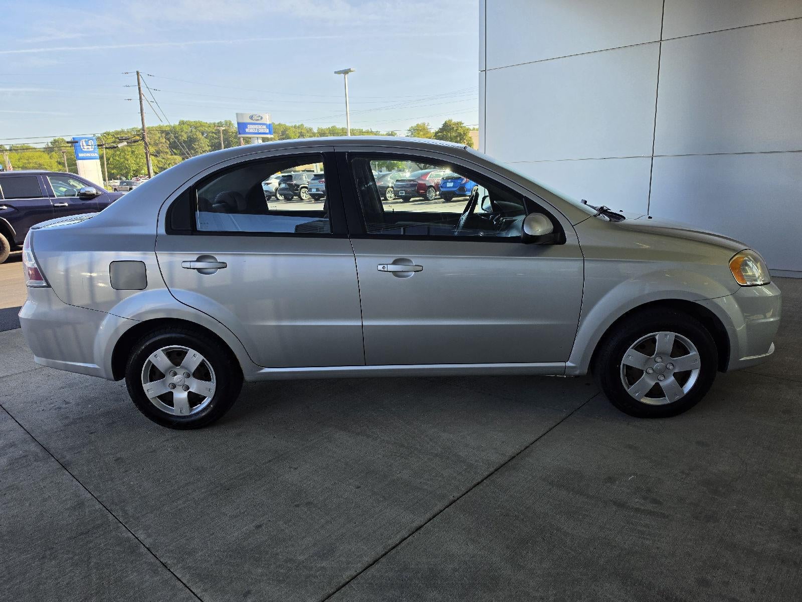 2011 Chevrolet Aveo LT w/1LT