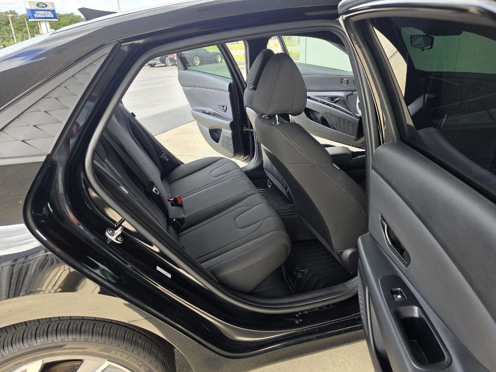 2025 Hyundai Elantra Hybrid SEL Sport