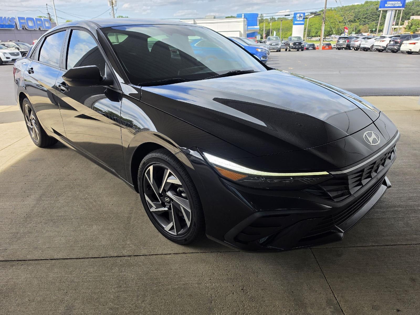 2025 Hyundai Elantra Hybrid SEL Sport