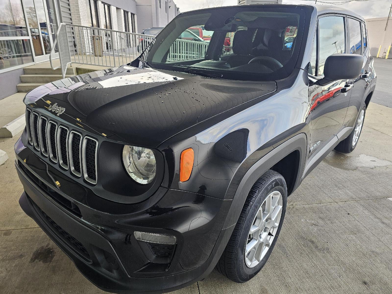 2023 Jeep Renegade Latitude